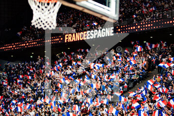 2021-07-10 - The fans of France cheer their team during the International Women's Friendly Basketball match between France and Spain on July 10, 2021 at AccorHotels Arena in Paris, France - Photo Antoine Massinon / A2M Sport Consulting / DPPI - WOMEN'S FRIENDLY MATCH - FRANCE VS SPAIN - FRIENDLY MATCH - BASKETBALL