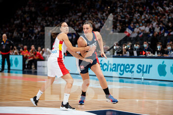 2021-07-10 - Maite Cazorla of Spain and Alexia Chartereau of France fight for the ball during the International Women's Friendly Basketball match between France and Spain on July 10, 2021 at AccorHotels Arena in Paris, France - Photo Antoine Massinon / A2M Sport Consulting / DPPI - WOMEN'S FRIENDLY MATCH - FRANCE VS SPAIN - FRIENDLY MATCH - BASKETBALL