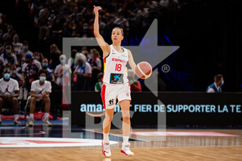 2021-07-10 - Queralt Casas of Spain controls the ball during the International Women's Friendly Basketball match between France and Spain on July 10, 2021 at AccorHotels Arena in Paris, France - Photo Melanie Laurent / A2M Sport Consulting / DPPI - WOMEN'S FRIENDLY MATCH - FRANCE VS SPAIN - FRIENDLY MATCH - BASKETBALL