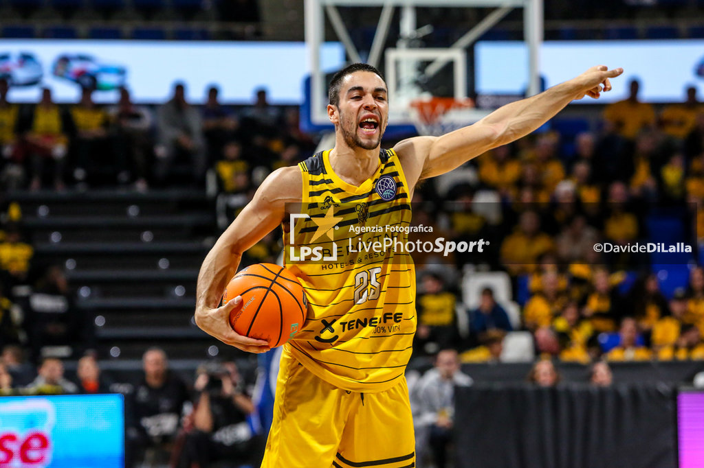 Iberostar Tenerife vs Vef Riga - CHAMPIONS LEAGUE - BASKETBALL