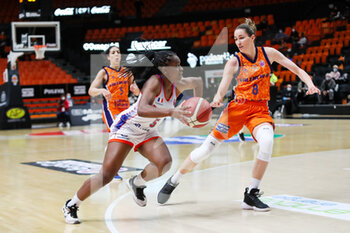2021-03-18 - Rebecca Tsobgny of ESBVA-LM and Bec Allen of Valencia Basket during the Women's EuroCup, quarter-final basketball match between Valencia Basket and ESBVA-LM on March 18, 2021 at Fuente de San Luis pavilion in Valencia, Spain - Photo Ivan Terron / Spain DPPI / DPPI - VALENCIA BASKET AND ESBVA-LM - EUROCUP - BASKETBALL