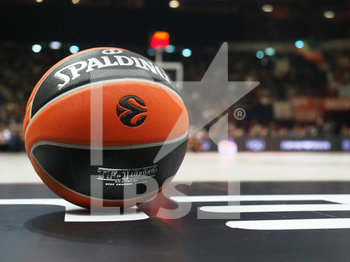 2019-12-05 - palla dell'Euroleague - AX ARMANI EXCHANGE MILANO VS CRVENA ZVEZDA MTS BELGRADO - EUROLEAGUE - BASKETBALL