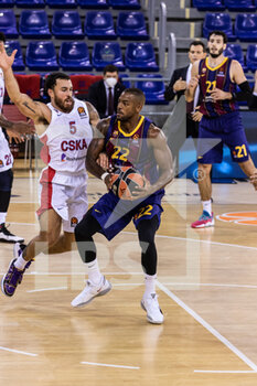 2020-10-01 - Cory Higgins of Fc Barcelona during the Turkish Airlines EuroLeague Basketball match between Fc Barcelona and CSKA Moscow on October 01, 2020 at Palau Blaugrana in Barcelona, Spain - Photo Javier Borrego / Spain DPPI / DPPI - FC BARCELONA VS CSKA MOSCOW - EUROLEAGUE - BASKETBALL