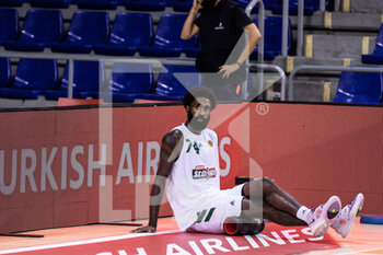 2020-10-15 - Howard Sant-Roos of Panathinaikos OPAP warming up before the Turkish Airlines EuroLeague basketball match between Fc Barcelona and Panathinaikos OPAP on October 15, 2020 at Palau Blaugrana in Barcelona, Spain - Photo Javier Borrego / Spain DPPI / DPPI - FC BARCELONA VS PANATHINAIKOS OPAP - EUROLEAGUE - BASKETBALL