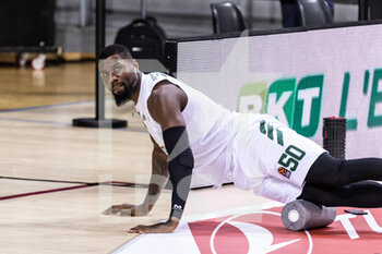2020-10-15 - Ben Bentil of Panathinaikos OPAP warming up before the Turkish Airlines EuroLeague basketball match between Fc Barcelona and Panathinaikos OPAP on October 15, 2020 at Palau Blaugrana in Barcelona, Spain - Photo Javier Borrego / Spain DPPI / DPPI - FC BARCELONA VS PANATHINAIKOS OPAP - EUROLEAGUE - BASKETBALL