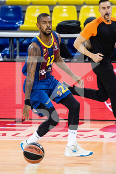 2020-10-23 - Cory Higgins of FC Barcelona during the Turkish Airlines EuroLeague basketball match between Fc Barcelona and Real Madrid on October 23, 2020 at Palau blaugrana in Barcelona, Spain - Photo Marc Gonzalez Aloma / Spain DPPI / DPPI - FC BARCELONA VS REAL MADRID - EUROLEAGUE - BASKETBALL