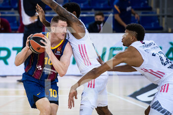 2020-10-23 - Rolands Smits of FC Barcelona during the Turkish Airlines EuroLeague basketball match between Fc Barcelona and Real Madrid on October 23, 2020 at Palau blaugrana in Barcelona, Spain - Photo Marc Gonzalez Aloma / Spain DPPI / DPPI - FC BARCELONA VS REAL MADRID - EUROLEAGUE - BASKETBALL