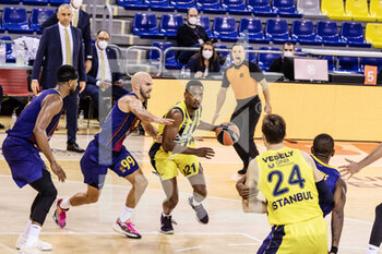 2020-11-12 - Dyshawn Pierre of Fenerbahce Beko Istambul and Nick Calathes of Fc Barcelona during the Turkish Airlines EuroLeague basketball match between Fc Barcelona and Fenerbahce Beko Istambul on November 12, 2020 at Palau Blaugrana in Barcelona, Spain - Photo Javier Borrego / Spain DPPI / DPPI - FC BARCELONA AND FENERBAHCE BEKO ISTAMBUL - EUROLEAGUE - BASKETBALL