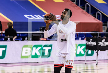 2020-12-08 - Livio Jean-Charles of Olympiacos Piraeus warming up before the Turkish Airlines EuroLeague basketball match between Fc Barcelona and Olympiacos Piraeus on December 8, 2020 at Palau Blaugrana in Barcelona, Spain - Photo Javier Borrego / Spain DPPI / DPPI - FC BARCELONA VS OLYMPIACOS PIRAEUS - EUROLEAGUE - BASKETBALL