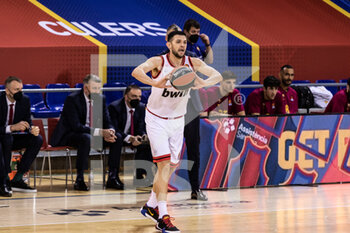 2020-12-08 - Kostas Papanikolaou of Olympiacos Piraeus during the Turkish Airlines EuroLeague basketball match between Fc Barcelona and Olympiacos Piraeus on December 8, 2020 at Palau Blaugrana in Barcelona, Spain - Photo Javier Borrego / Spain DPPI / DPPI - FC BARCELONA VS OLYMPIACOS PIRAEUS - EUROLEAGUE - BASKETBALL