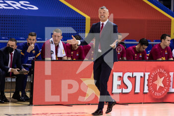 2020-12-11 - Sarunas Jasikevicius, Head coach of Fc Barcelona during the Turkish Airlines EuroLeague basketball match between Fc Barcelona and AX Armani Exchange Milan on December 11, 2020 at Palau Blaugrana in Barcelona, Spain - Photo Javier Borrego / Spain DPPI / DPPI - FC BARCELONA VS AX ARMANI EXCHANGE MILAN - EUROLEAGUE - BASKETBALL