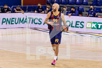 2020-12-11 - Nick Calathes of Fc Barcelona during the Turkish Airlines EuroLeague basketball match between Fc Barcelona and AX Armani Exchange Milan on December 11, 2020 at Palau Blaugrana in Barcelona, Spain - Photo Javier Borrego / Spain DPPI / DPPI - FC BARCELONA VS AX ARMANI EXCHANGE MILAN - EUROLEAGUE - BASKETBALL