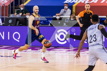 2021-02-26 - Nick Calathes of Fc Barcelona during the Turkish Airlines EuroLeague basketball match between FC Barcelona and LDLC ASVEL Villeurbanne on February 26, 2021 at Palau Blaugrana in Barcelona, Spain - Photo Javier Borrego / Spain DPPI / DPPI - FC BARCELONA AND LDLC ASVEL VILLEURBANNE - EUROLEAGUE - BASKETBALL