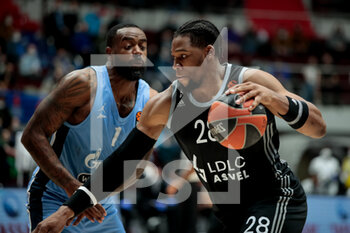 2021-04-02 - KC Rivers of BC Zenit and Guerschon Yabusele of LDLC ASVEL Villeurbanne during the Turkish Airlines EuroLeague basketball match between Zenit St Petersburg and LDLC ASVEL Villeurbanne on April 2, 2021 at Sibur Arena in Saint Petersburg, Russia - Photo Anatoly Medved / Orange Pictures / DPPI - ZENIT ST PETERSBURG VS LDLC ASVEL VILLEURBANNE - EUROLEAGUE - BASKETBALL