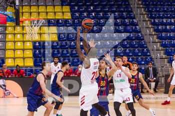 2021-04-09 - James Gist of FC Bayern Munich shoots to basket during the Turkish Airlines EuroLeague basketball match between FC Barcelona and FC Bayern Munich on April 9, 2021 at Palau Blaugrana in Barcelona, Spain - Photo Javier Borrego / Spain DPPI / DPPI - FC BARCELONA VS FC BAYERN MUNICH - EUROLEAGUE - BASKETBALL
