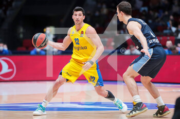 2021-04-09 - John DiBartolomeo of BC Maccabi Tel Aviv, Kevin Pangos of BC Zenit during the Turkish Airlines EuroLeague basketball match between Zenit St Petersburg and Maccabi Playtika Tel Aviv on April 9, 2021 at Ubileyny Sport Palace in Saint Petersburg, Russia - Photo Anatoliy Medved / Orange Pictures / DPPI - ZENIT ST PETERSBURG VS MACCABI PLAYTIKA TEL AVIV - EUROLEAGUE - BASKETBALL