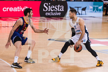 2021-04-23 - Billy Baron of Zenit St Petersburg and Alex Abrines of Fc Barcelona during the Turkish Airlines EuroLeague, PlayOffs game 2 basketball match between FC Barcelona and Zenit St Petersburg on April 23, 2021 at Palau Blaugrana in Barcelona, Spain - Photo Javier Borrego / Spain DPPI / DPPI - FC BARCELONA VS ZENIT ST PETERSBURG - EUROLEAGUE - BASKETBALL