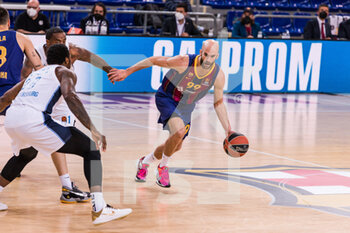 2021-04-23 - Nick Calathes of Fc Barcelona during the Turkish Airlines EuroLeague, PlayOffs game 2 basketball match between FC Barcelona and Zenit St Petersburg on April 23, 2021 at Palau Blaugrana in Barcelona, Spain - Photo Javier Borrego / Spain DPPI / DPPI - FC BARCELONA VS ZENIT ST PETERSBURG - EUROLEAGUE - BASKETBALL