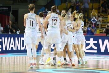 2021-06-23 - Belgium players celebrate during the FIBA Women's EuroBasket 2021, quarter-finals basketball match between Belgium and Russia on June 23, 2021 at Rhenus Sport in Strasbourg, France - Photo Laurent Lairys / DPPI - FIBA WOMEN'S EUROBASKET 2021 - BELGIUM VS RUSSIA - INTERNATIONALS - BASKETBALL