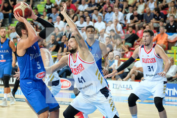 2019-08-09 - NIKITA KURBANOV - EVGEY VALIEV - VERONA BASKETBALL CUP - ITALIA VS RUSSIA - ITALY NATIONAL TEAM - BASKETBALL