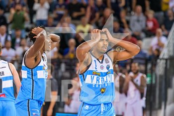2019-10-06 - Wesley  Saunders (Vanoli Basket Cremona) disperato dopo fischio arbitrale - VIRTUS ROMA VS VANOLI BASKET CREMONA - ITALIAN SERIE A - BASKETBALL