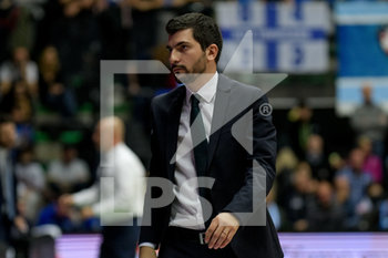 2019-11-03 - Federico Perego (Coach Pesaro Basket) - DE LONGHI TREVISO BASKET VS CARPEGNA PROSCIUTTO BASKET PESARO - ITALIAN SERIE A - BASKETBALL