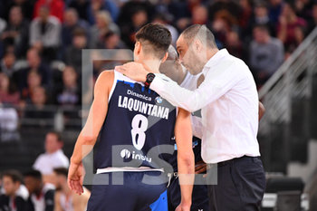 2019-12-22 - Vincenzo ESPOSITO coach (Germani Basket Brescia) con Tommaso LAQUINTANA play (Germani Basket Brescia) - VIRTUS ROMA VS GERMANI BRESCIA - ITALIAN SERIE A - BASKETBALL