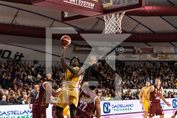 2019-12-29 - Jaylen Barford del Carpegna Prosciutto Basket Pesaro  a canestro - UMANA REYER VENEZIA VS CARPEGNA PROSCIUTTO PESARO - ITALIAN SERIE A - BASKETBALL