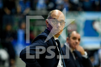 2020-01-05 - Attilio Caja (Coach Varese) - Dè LONGHI TREVISO VS OPENJOBMETIS VARESE - ITALIAN SERIE A - BASKETBALL