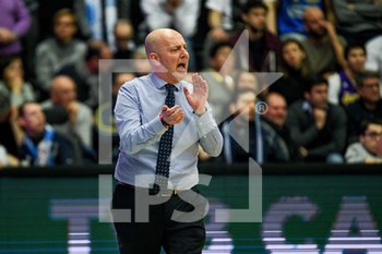 2020-02-02 - Massimiliano Menetti (Coach Treviso Basket) - DE LONGHI TREVISO BASKET VS POMPEA FORTITUDO BOLOGNA - ITALIAN SERIE A - BASKETBALL