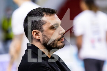 2020-12-23 - Coach Paolo Galbiati della Vanoli Cremona - VANOLI BASKET CREMONA VS BANCO DI SARDEGNA SASSARI - ITALIAN SERIE A - BASKETBALL