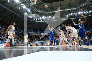 2020-02-15 - Francesco Candussi (13) Tezenis Verona al tiro dalla lunetta. - URANIA MILANO VS TEZENIS VERONA - ITALIAN SERIE A2 - BASKETBALL