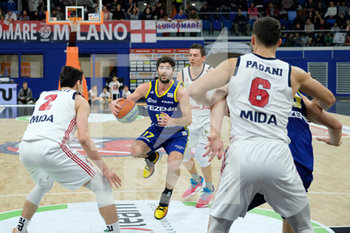 2020-02-15 - Penetrazione a canestro di Roberto Prandin (17) Tezenis Verona - URANIA MILANO VS TEZENIS VERONA - ITALIAN SERIE A2 - BASKETBALL