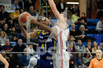 2020-02-15 - Kenny Hasbrouck (41) Tezenis Verona - URANIA MILANO VS TEZENIS VERONA - ITALIAN SERIE A2 - BASKETBALL