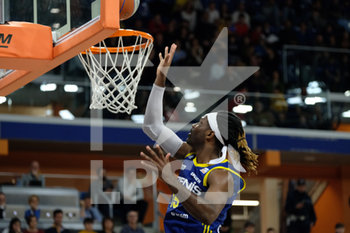 2020-02-15 - Bobby Ray Jones Jr (15) Tezenis Verona - URANIA MILANO VS TEZENIS VERONA - ITALIAN SERIE A2 - BASKETBALL