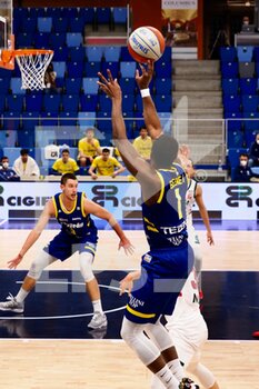 2021-01-13 - Phil Greene IV  (Scaligera Tezenis Basket Verona)  - URANIA MILANO VS SCALIGERA VERONA - ITALIAN SERIE A2 - BASKETBALL