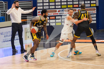 2021-02-10 - Rodney Purvis (Withu Basket Bergamo 2014)  e  Matteo Montano (Urania Milano)   - URANIA MILANO VS BERGAMO BASKET - ITALIAN SERIE A2 - BASKETBALL