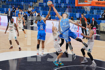 2021-03-13 - Jordan Floyd (Orlandina Basket Capo d’Orlando) e Samuele Moretti (Orlandina Basket Capo d’Orlando)  - URANIA MILANO VS CAPO D'ORLANDO - ITALIAN SERIE A2 - BASKETBALL