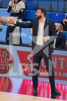 2021-03-13 - Davide Villa, coach della Urania Basket Milano  - URANIA MILANO VS CAPO D'ORLANDO - ITALIAN SERIE A2 - BASKETBALL
