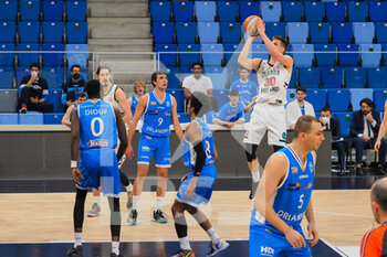 2021-03-13 - Nik Raivio (Urania Basket Milano)  al tiro  - URANIA MILANO VS CAPO D'ORLANDO - ITALIAN SERIE A2 - BASKETBALL