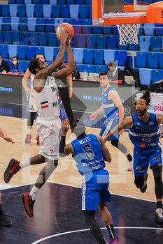 2021-03-18 - Wayne Langstone (Urania Basket Milano) a canestro  - URANIA MILANO VS ORZI BASKET - ITALIAN SERIE A2 - BASKETBALL
