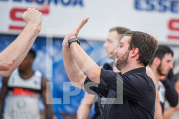 2021-04-28 - Coach Pilot (Eurobasket Roma) - EUROBASKET ROMA VS URANIA MILANO - ITALIAN SERIE A2 - BASKETBALL