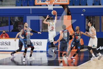2021-05-01 - Stefano Bossi (Urania Basket Milano) a canestro  - URANIA MILANO VS TOP SECRET FERRA - ITALIAN SERIE A2 - BASKETBALL