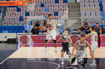 2021-05-12 - Tommaso Raspino (Urania Basket Milano) a rimbalzo  - URANIA MILANO VS ATLANTE EUROBASKET ROMA - ITALIAN SERIE A2 - BASKETBALL