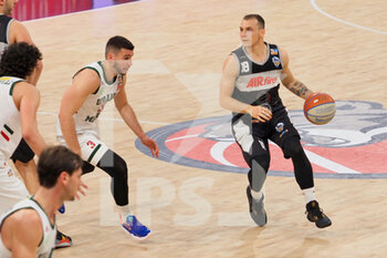 2021-05-12 - Gabriele Romeo (Atlante Eurobasket Roma) ostacolato da Stefano Bossi (Urania Basket Milano)  - URANIA MILANO VS ATLANTE EUROBASKET ROMA - ITALIAN SERIE A2 - BASKETBALL