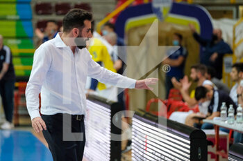 2021-05-22 - Davide Villa - Head Coach - Urania Basket Milano - PLAYOFF - TEZENIS VERONA VS URANIA MILANO (GARA 1) - ITALIAN SERIE A2 - BASKETBALL