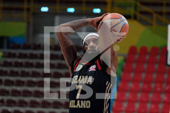 2021-05-24 - Wayne Langston al tiro dalla lunetta - Urania Basket Milano - PLAYOFF TEZENIS VERONA VS URANIA MILANO (GARA 2) - ITALIAN SERIE A2 - BASKETBALL