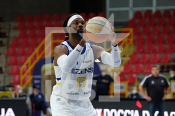 2021-05-24 - Bobby Ray Jones Jr - Scaligera Basket Tezenis Verona al tiro libero. - PLAYOFF TEZENIS VERONA VS URANIA MILANO (GARA 2) - ITALIAN SERIE A2 - BASKETBALL