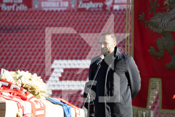 2020-12-13 - massimiliano santopadre (presidente perugia calcio) durante il discorso in memoria di paolo rossi - COMMEMORAZIONE PER PAOLO ROSSI ALLO STADIO CURI DI PERUGIA - OTHER - SOCCER