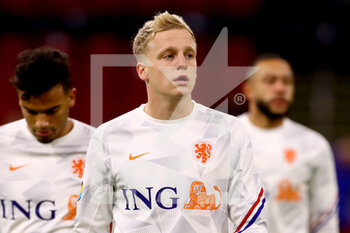 2020-11-11 - Donny van de Beek of The Netherlands warms up before the International Friendly football match between Netherlands and Spain on november 11, 2020 at Johan Cruijff Arena in Amsterdam, Netherlands - Photo Marcel ter Bals / Orange Pictures / DPPI - FRIENDLY FOOTBALL MATCH BETWEEN NETHERLANDS AND SPAIN - FRIENDLY MATCH - SOCCER